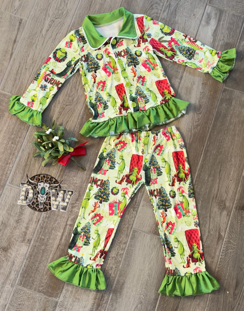 Girls Grinch Ruffle Christmas Pajama Set 6/7 Girls Grinch Ruffle Christmas Pajama Set 6/7