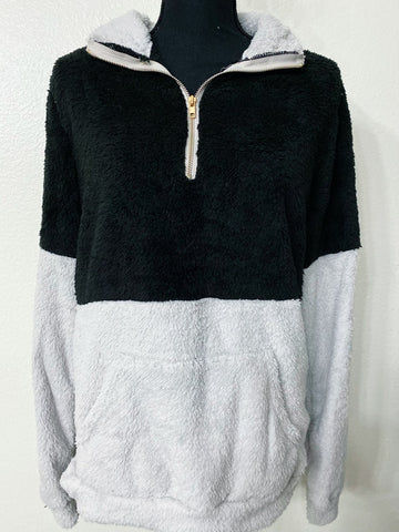 Women’s Black Color Block Sherpa - Nico Bella Boutique 